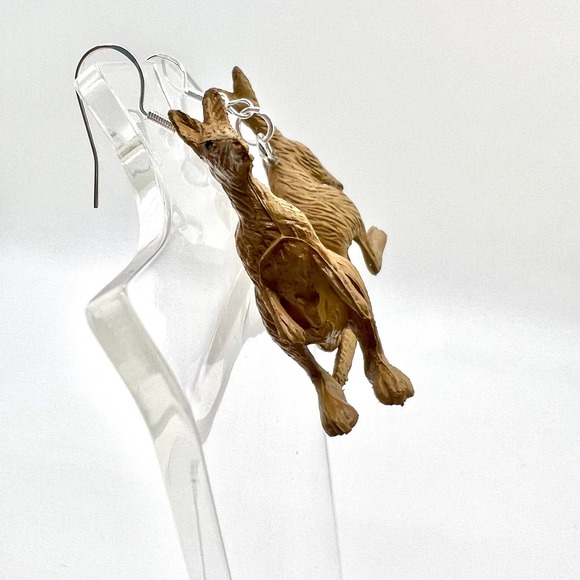 Kangaroo Earrings - Aussie Earrings - Animal Earrings - Teacher Earrings - Picture 4 of 10